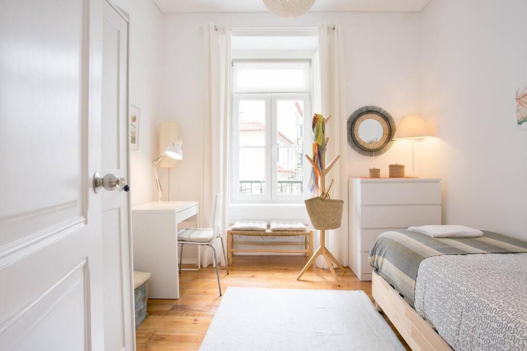 Principe Real Beautiful View 3 Bedrooms Flat! Lisbon Luaran gambar